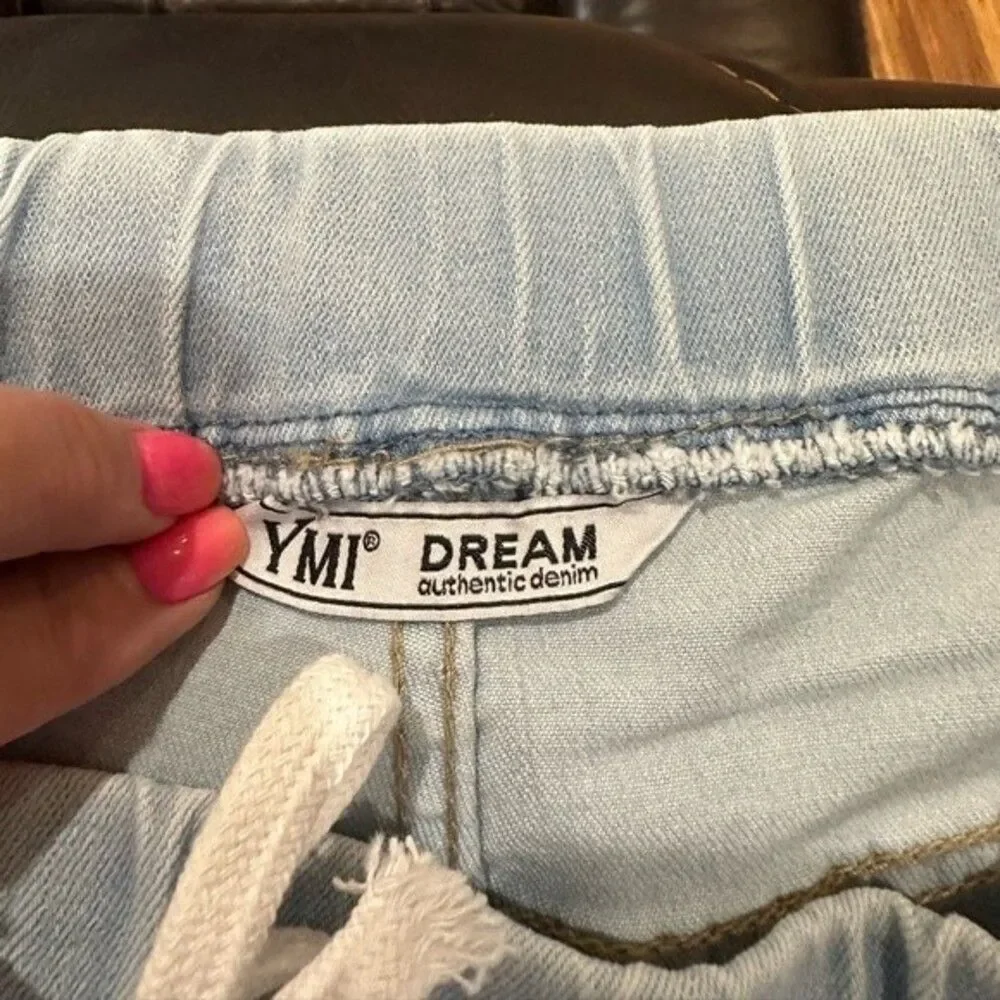 YMI dream women’s jean shorts - Picture 6 of 6